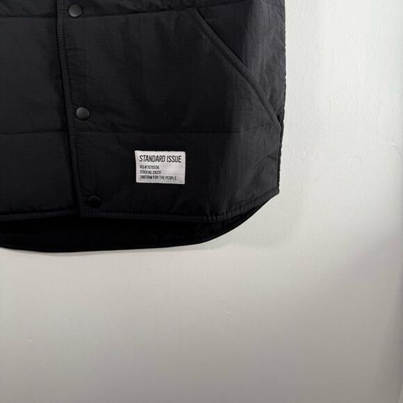 Standard Issue Black Nylon Snap Front Puffer Vest Men Small - Picture 2 of 9